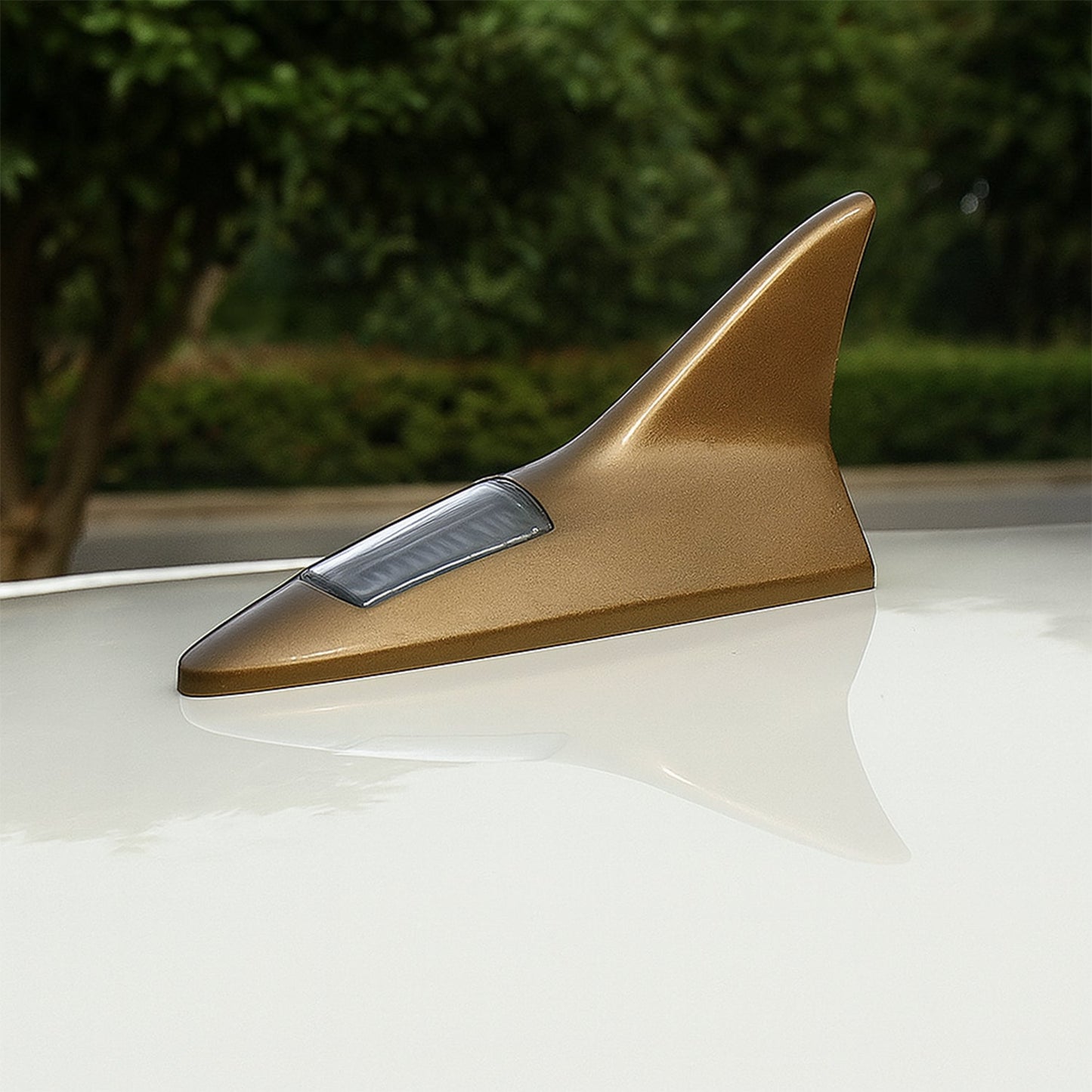 Shark Fin Light With Remote, LED Signal Antenna Solar Shark Fin Car Roof Light Sensor Decoration Flashing Lamps, Solar Powered Radio Signal for Car Lamp Accessories (1 Pc)