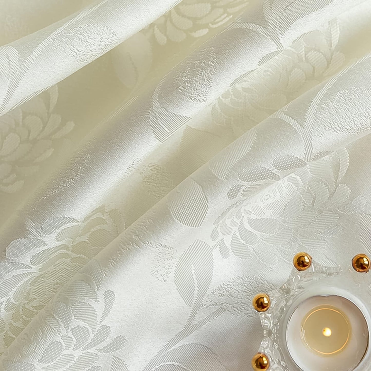 Reusable Table Cloth / Cover for Dining Picnic (140Ã—140 Cm / 1 Pc)