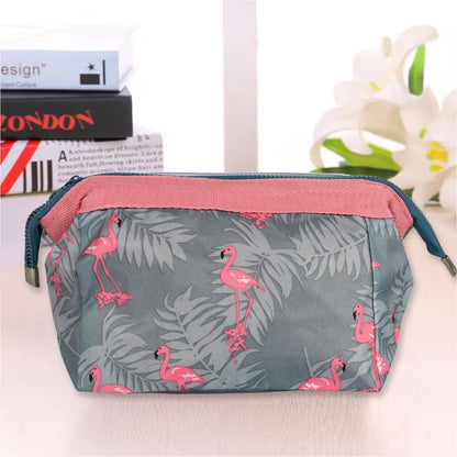 Makeup Bag / Pouch / Travel Cosmetic Bags / Brush Pouch Toiletry Kit Fashion Women Jewelry Organizer with Zipper Portable Purse Pouch (1 pc / 25Ã—13 Cm)