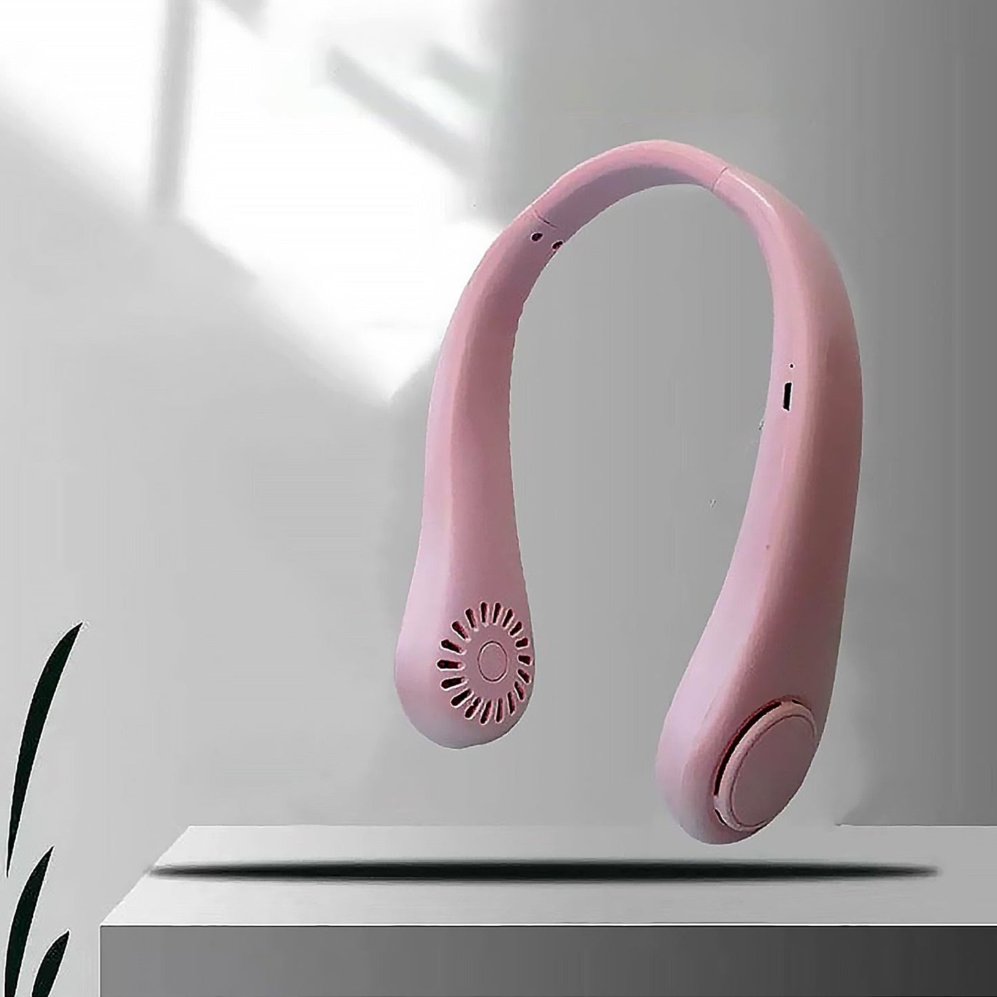 Portable Neck Fan: Holiday Hands Free Bladeless Neck Fan, 360Â° Cooling Hanging Fan, USB Rechargeable Personal Neck Fan, Wearable Neck Fan Suitable for Traveling