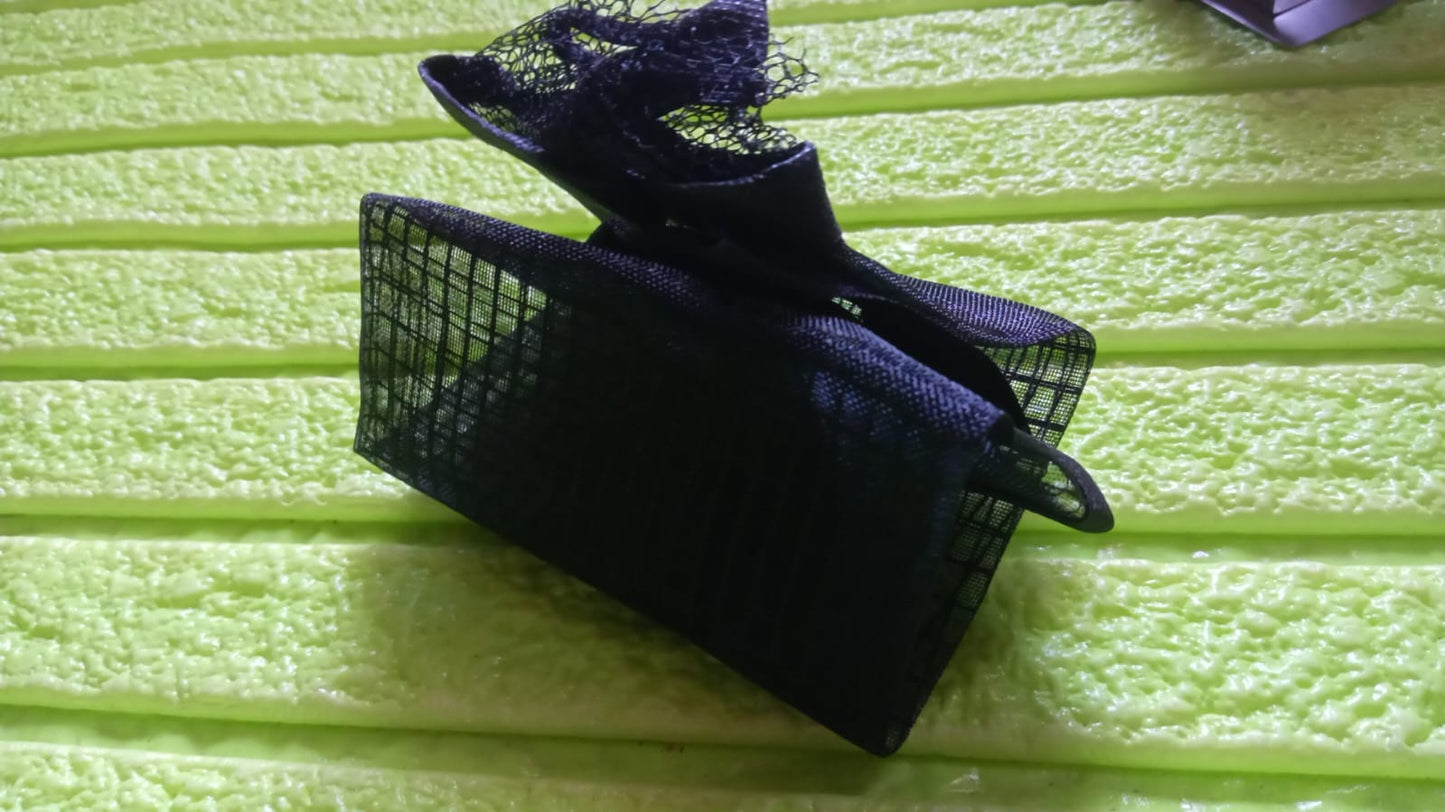 Hanging Waste Bag Holder, Garbage Bag Storage Bag, Widening Handle Hanging Sturdy for Store Garbage Bags Home Store Debris Kitchen, Bedroom LargeÂ Capacity for Restaurant (1 Pc)