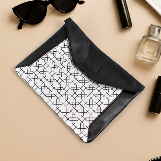 Multipurpose Pouch With Magnetic Lock(1 Pc / 19Ã—14 Cm)