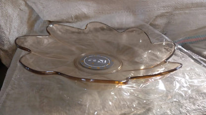 Flower Shape Kids Plastic Plate - Multipurpose for Dinner, Snacks & Party Supplies (1pc)