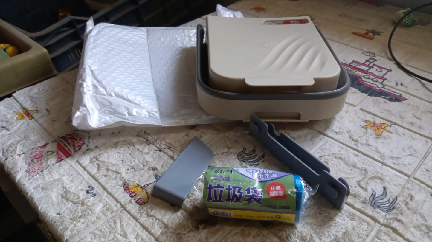 Foldable Hanging Trash Can â€“ Space-Saving Waste Bin for Kitchen, Bathroom & Car