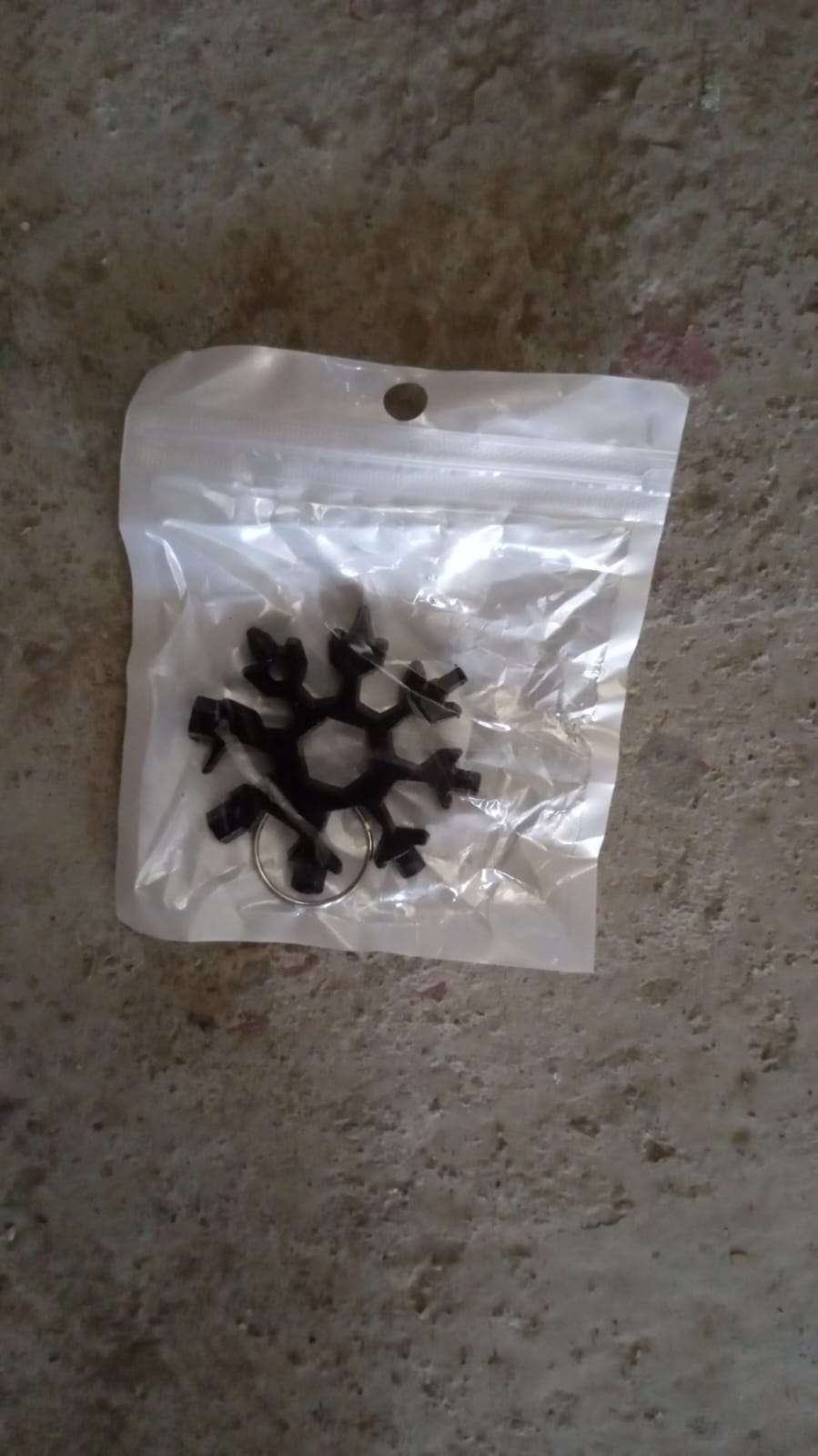 Durable 18-in-1 Snowflake Multi-Tool â€“ Portable Bottle Opener, Phillips Screwdriver & Wrench Kit